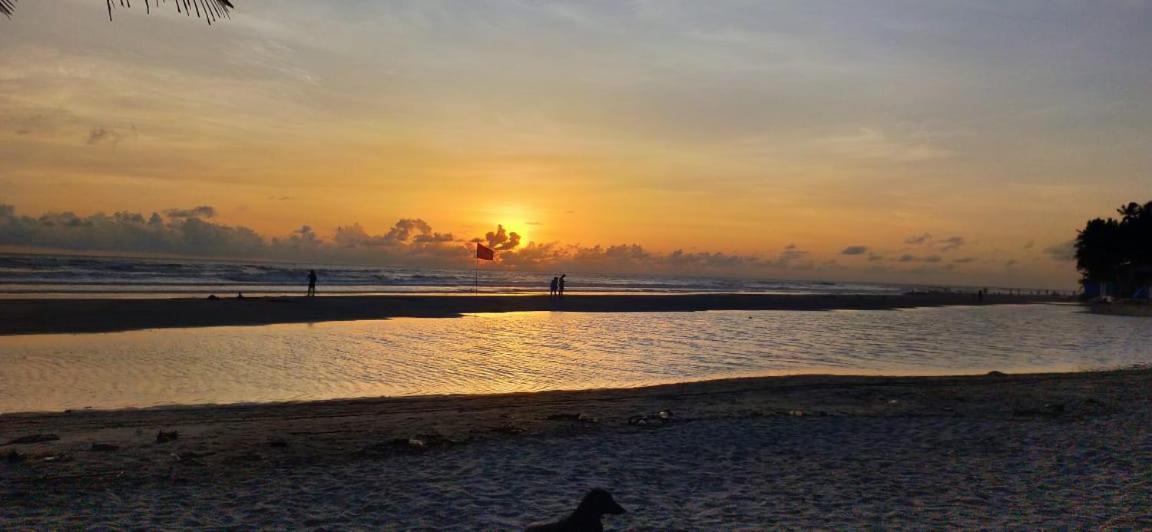 Sinq Beach Morjim Hotel Exterior photo