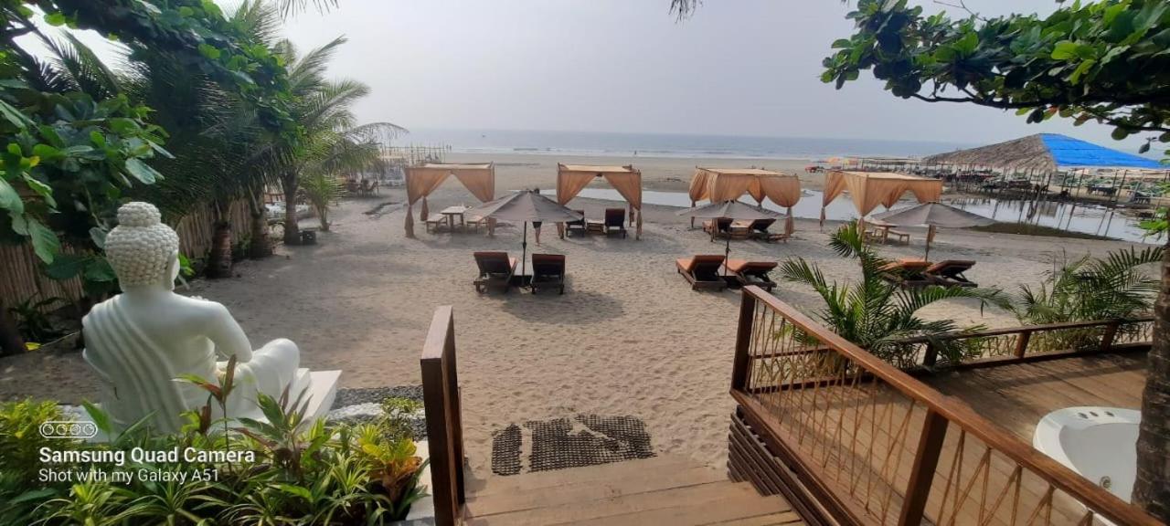 Sinq Beach Morjim Hotel Exterior photo